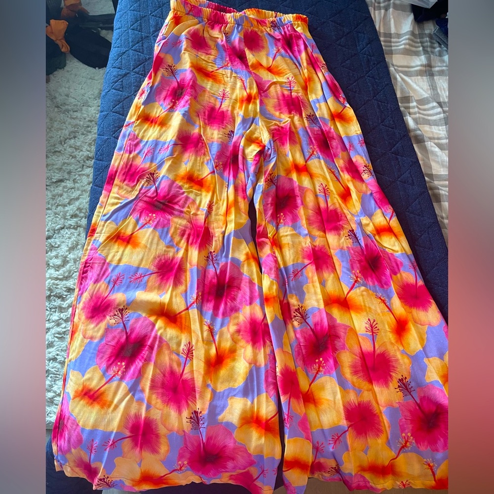 Lex Breezy Hawaii wide leg pants